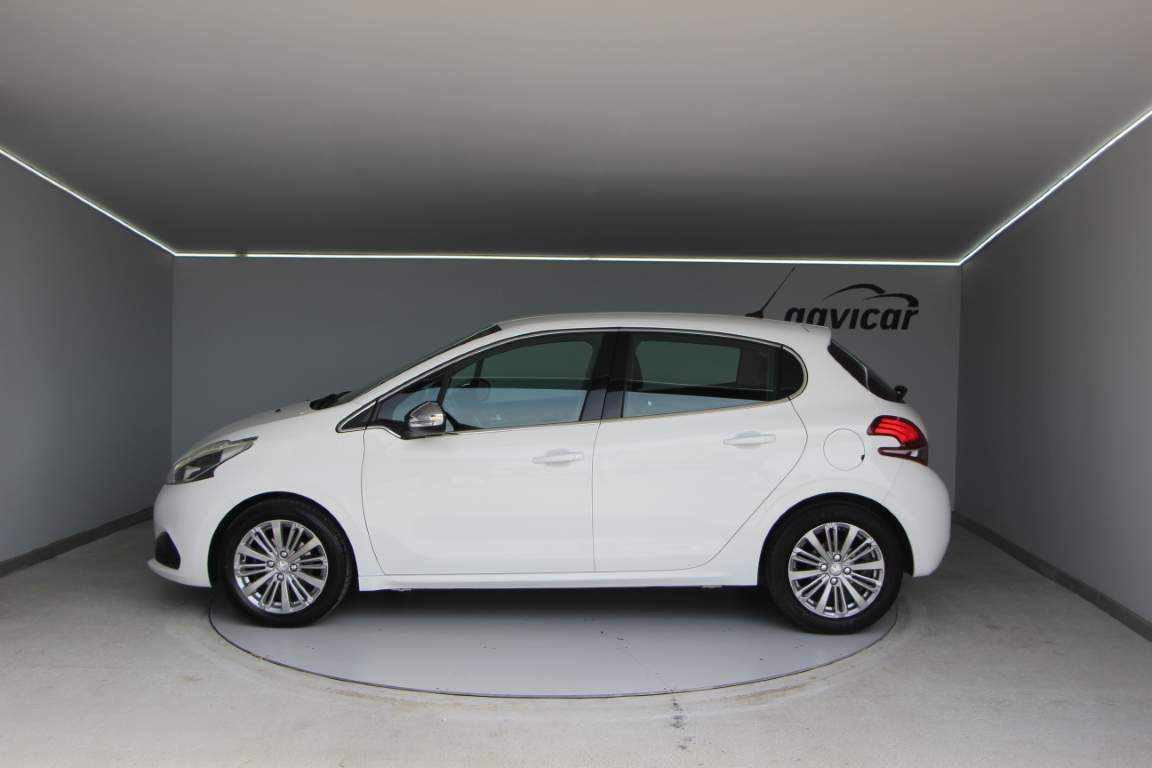 peugeot-208-1-2-vti-2018-gasolina-1199cc