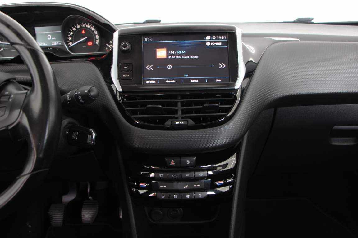 peugeot-208-1-2-vti-2018-gasolina-1199cc