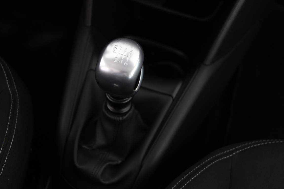 peugeot-208-1-2-vti-2018-gasolina-1199cc