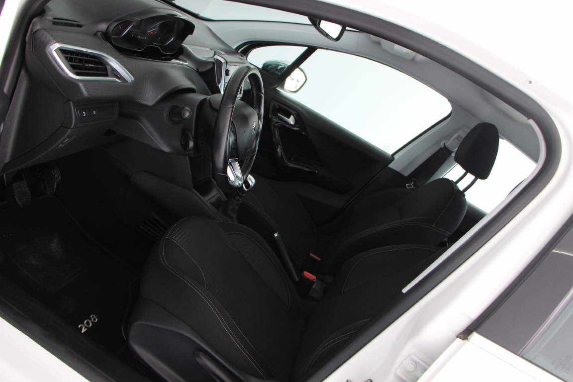 peugeot-208-1-2-vti-2018-gasolina-1199cc
