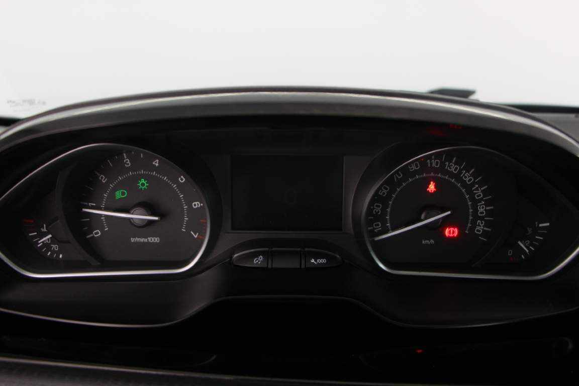 peugeot-208-1-2-vti-2018-gasolina-1199cc