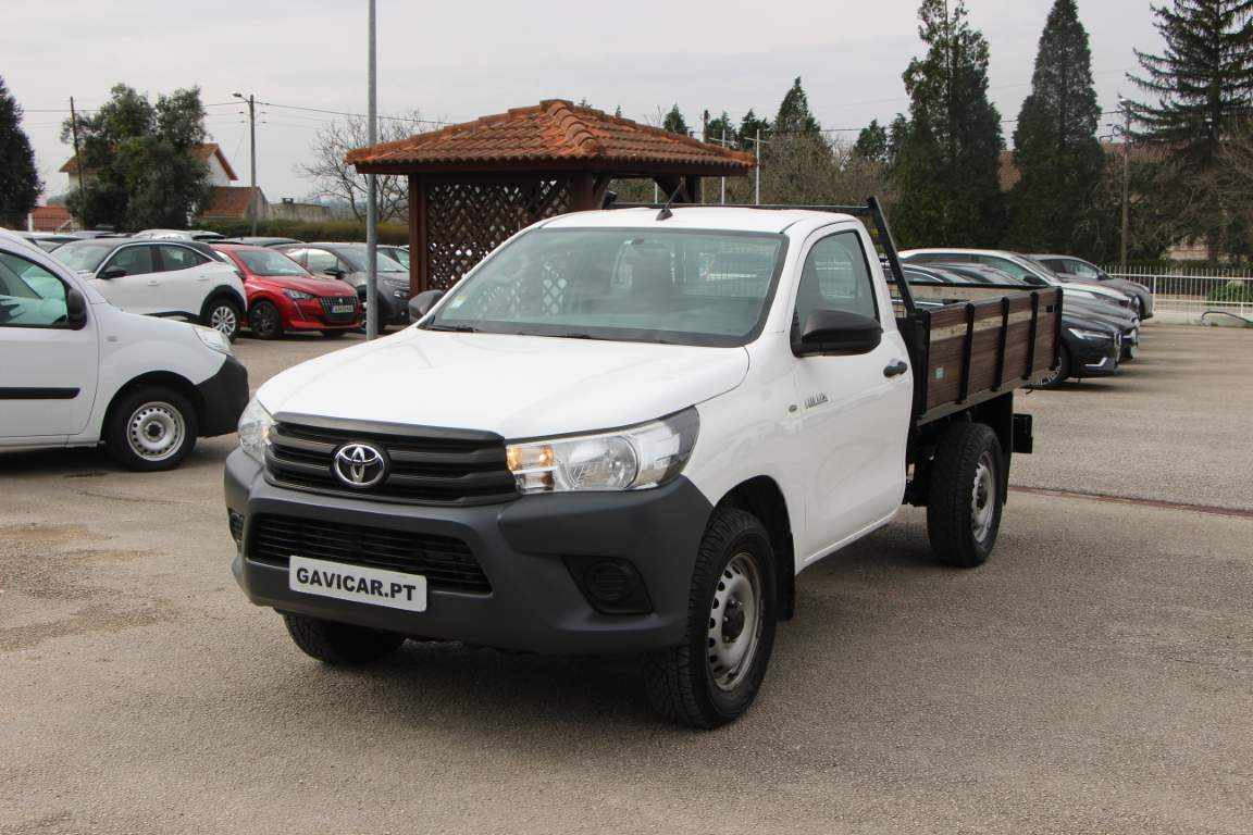toyota-hilux-2-4-4wd-2020-diesel-2393cc