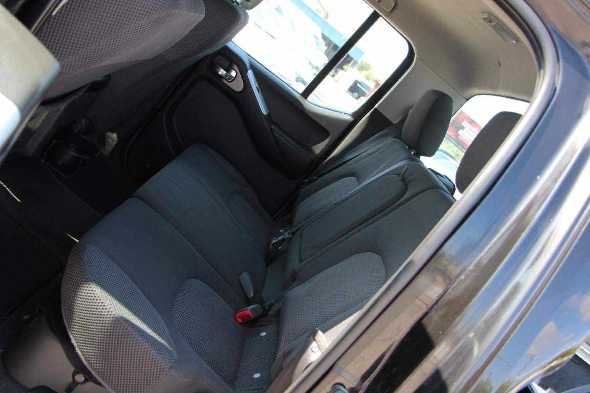 nissan-navara-2-5-dci-awd-2007-diesel-2488cc