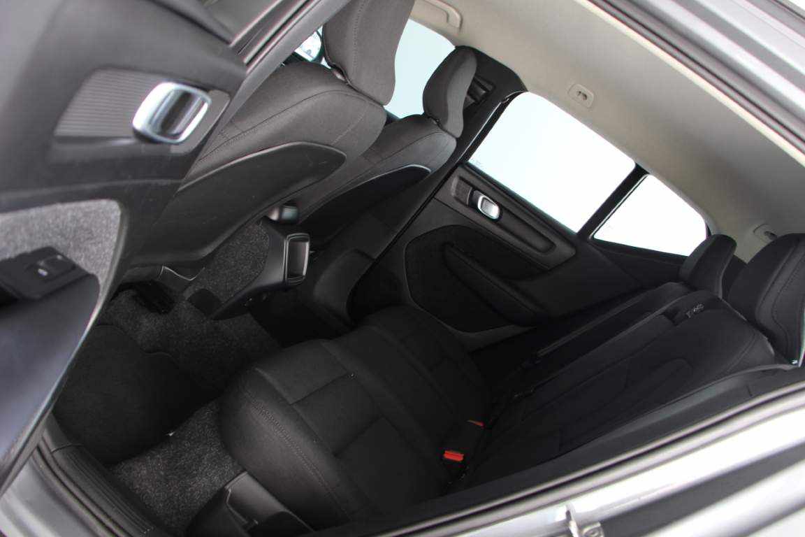 volvo-xc40-2-0-d3-2018-diesel-1969cc