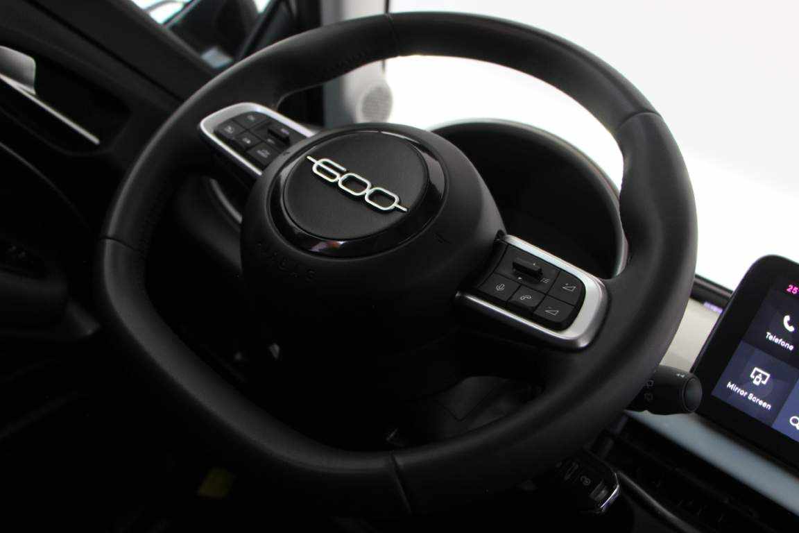 fiat-600-1-2-mild-hybrid-2024-gasolina-1199cc