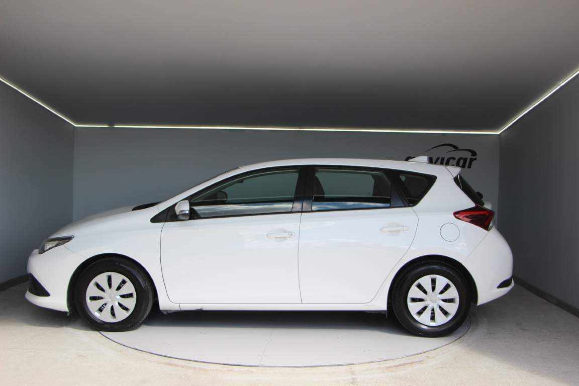 toyota-auris-1-4-d-4d-2018-diesel-1364cc