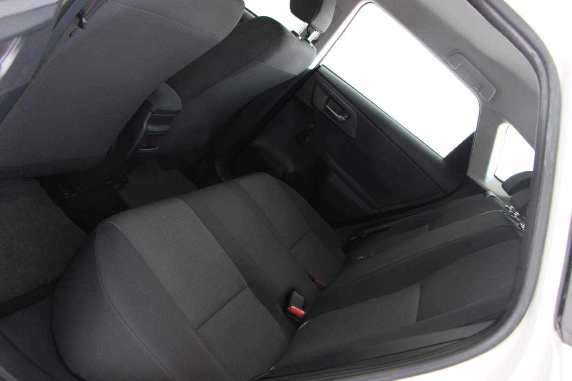 toyota-auris-1-4-d-4d-2018-diesel-1364cc