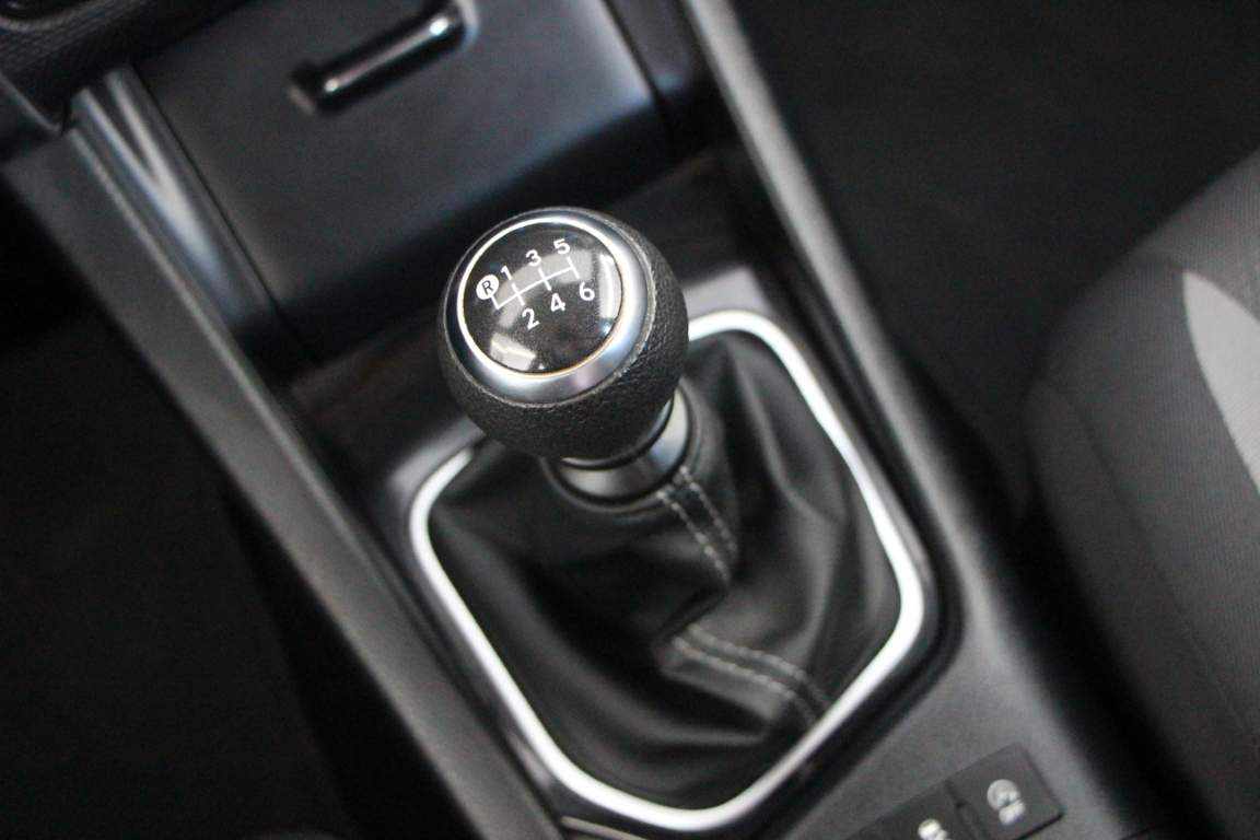 toyota-auris-1-4-d-4d-2018-diesel-1364cc