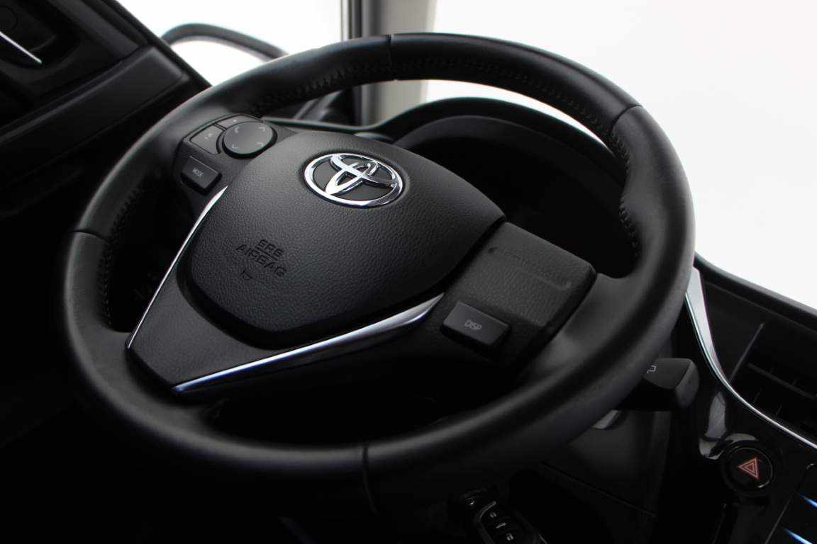 toyota-auris-1-4-d-4d-2018-diesel-1364cc