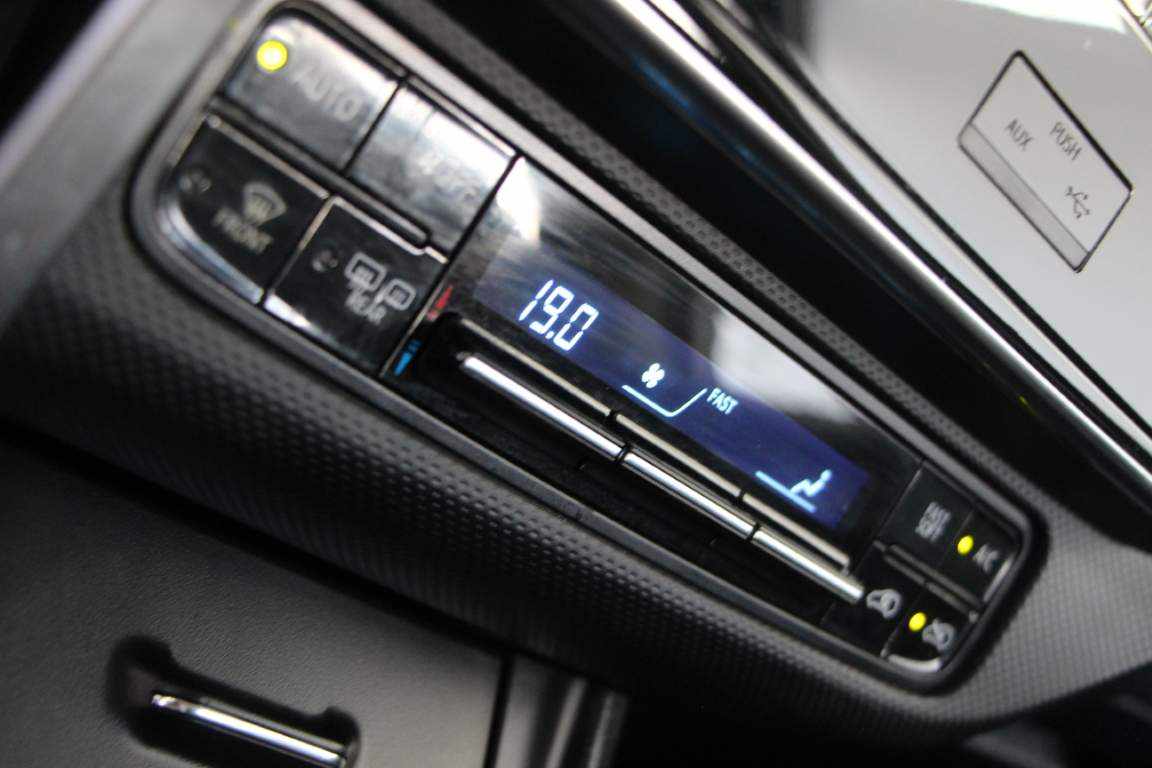 toyota-auris-1-4-d-4d-2018-diesel-1364cc