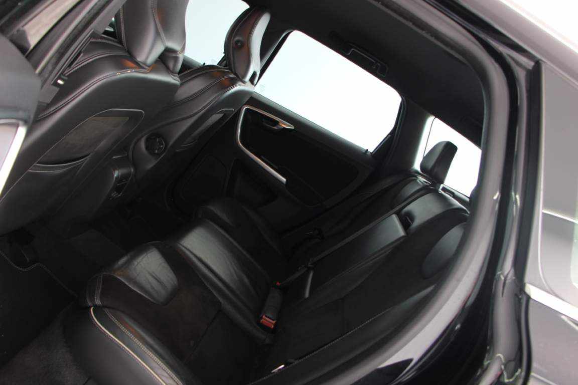 volvo-xc60-2-0-d4-2014-diesel-1984cc
