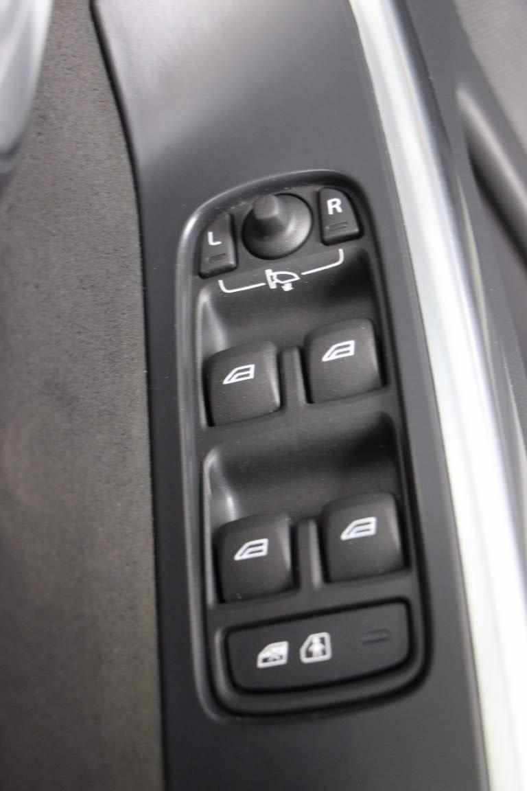 volvo-xc60-2-0-d4-2014-diesel-1984cc