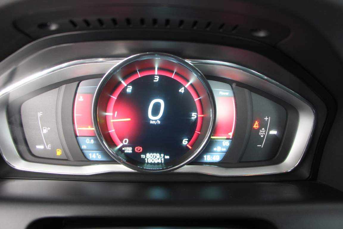 volvo-xc60-2-0-d4-2014-diesel-1984cc