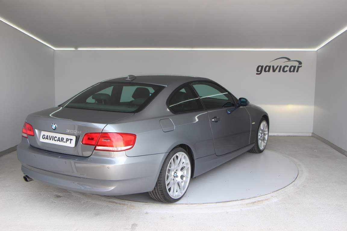 bmw-serie-3-320d-coupe-2009-diesel-1995cc