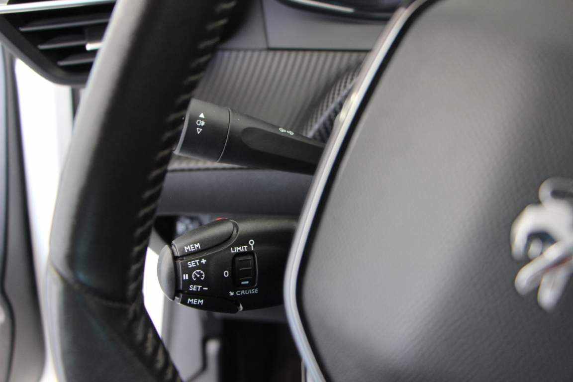 peugeot-208-e-208-50-kwh-2022-eletrico
