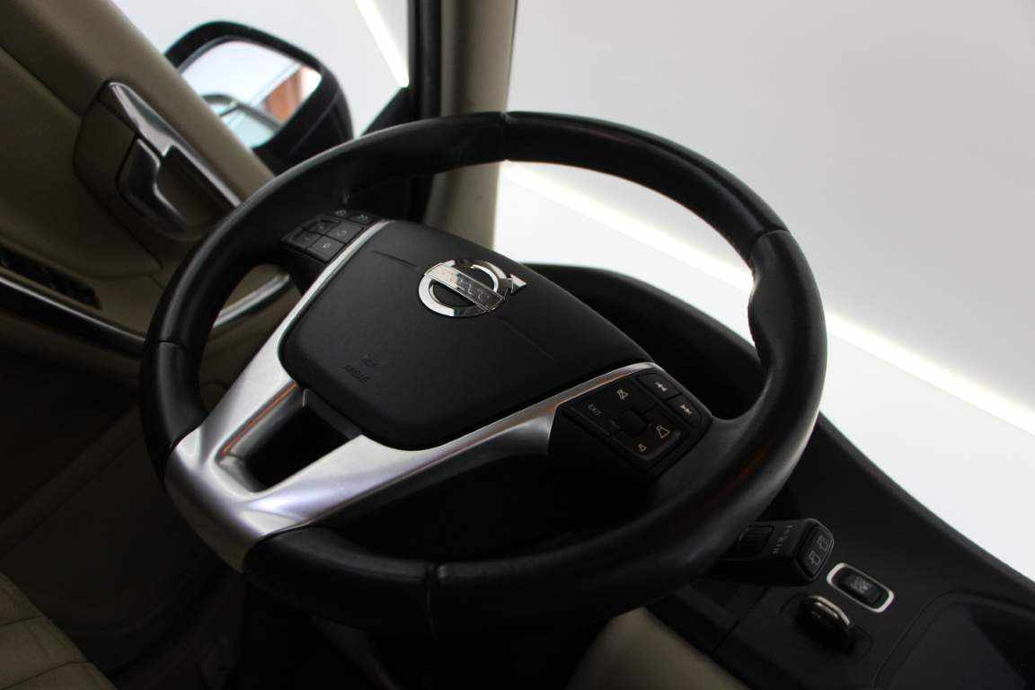 volvo-v60-2-0-d3-2012-diesel-1984cc