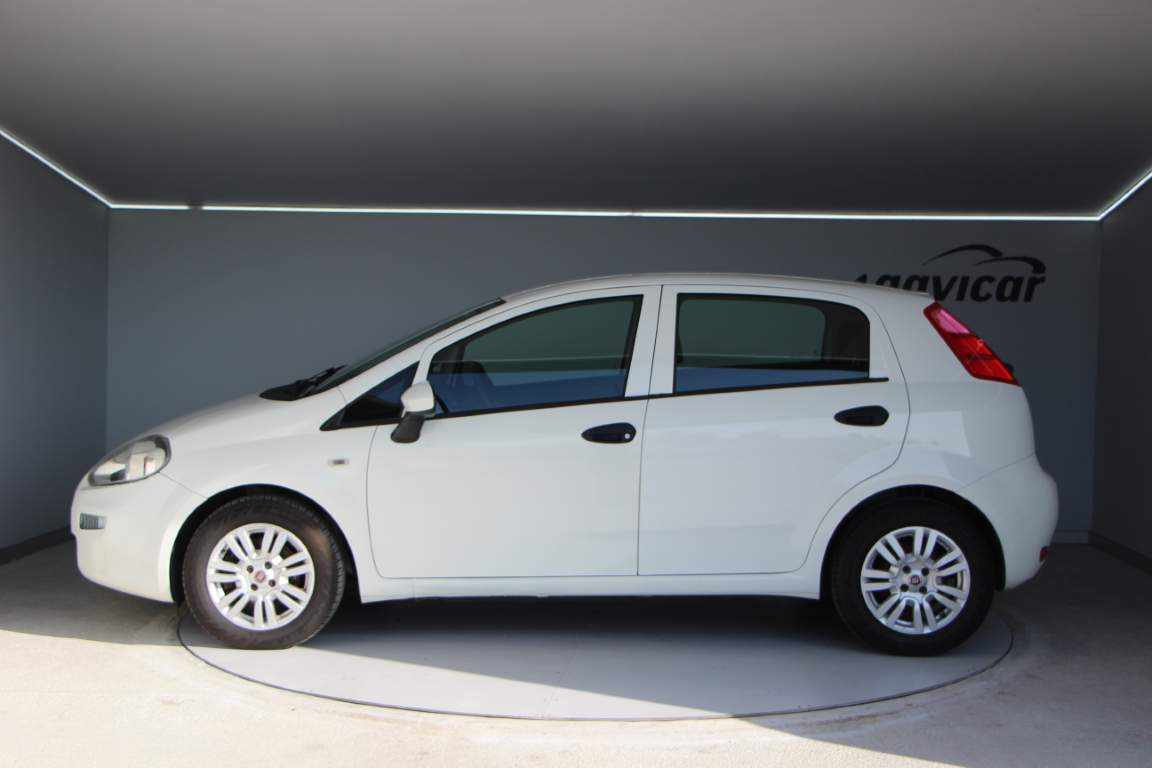 fiat-punto-1-2-95cv-2017-diesel-1248cc