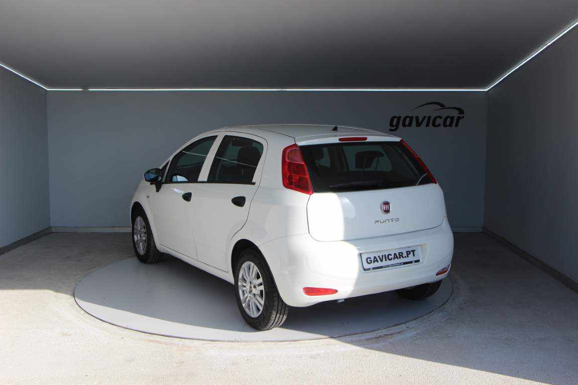 fiat-punto-1-2-95cv-2017-diesel-1248cc