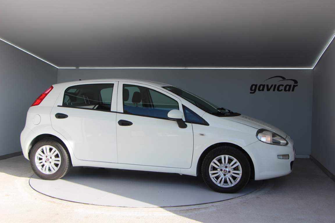 fiat-punto-1-2-95cv-2017-diesel-1248cc