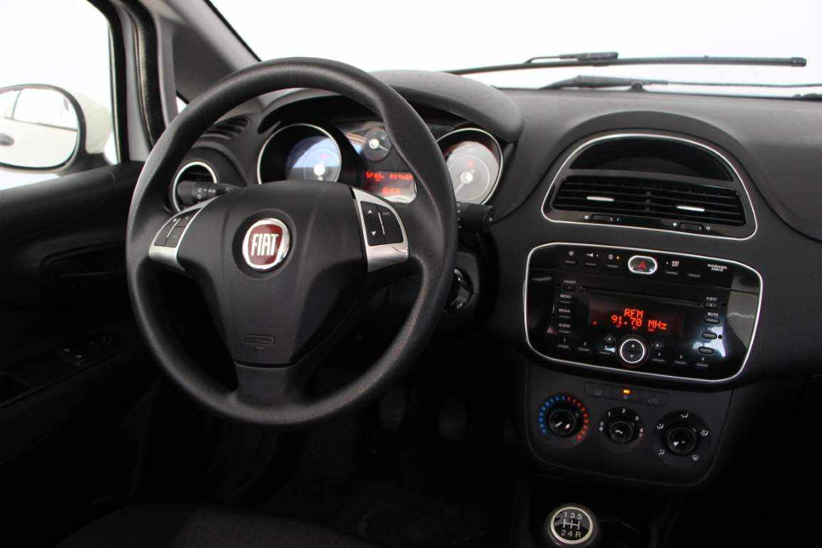 fiat-punto-1-2-95cv-2017-diesel-1248cc