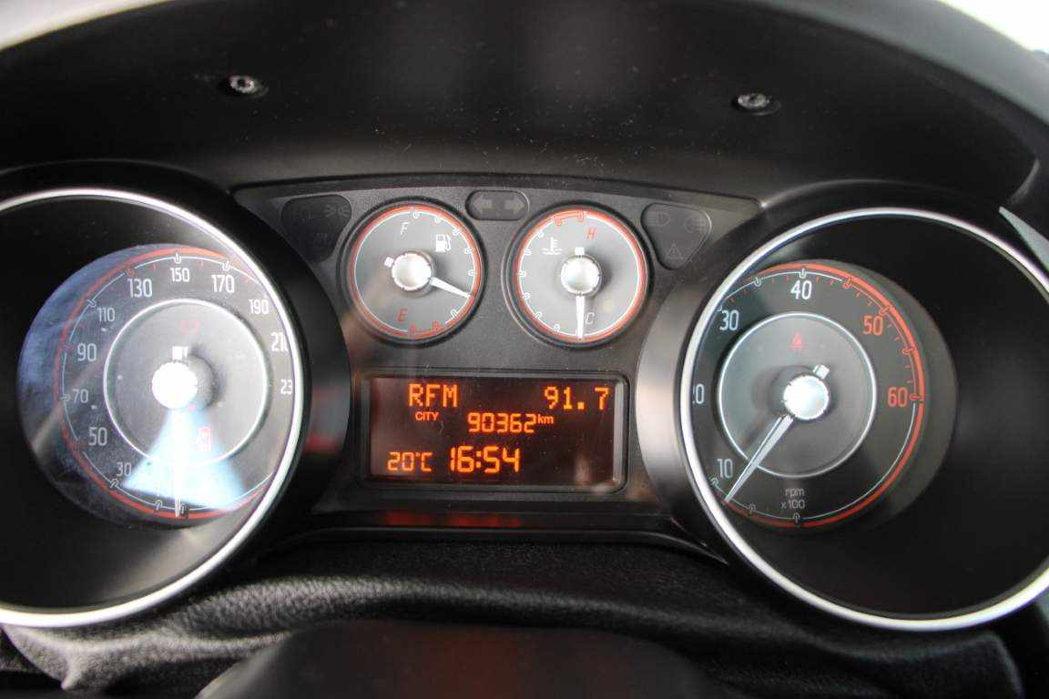 fiat-punto-1-2-95cv-2017-diesel-1248cc