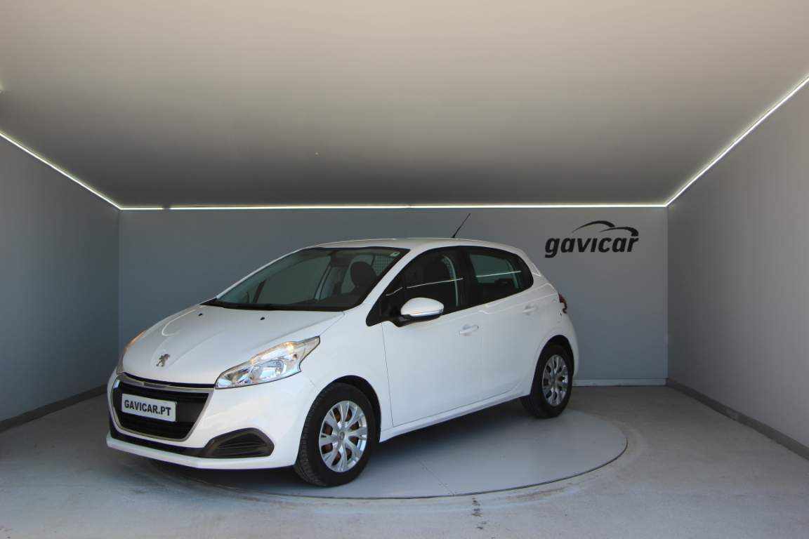 peugeot-208-1-5-102cv-2020-diesel-1499cc