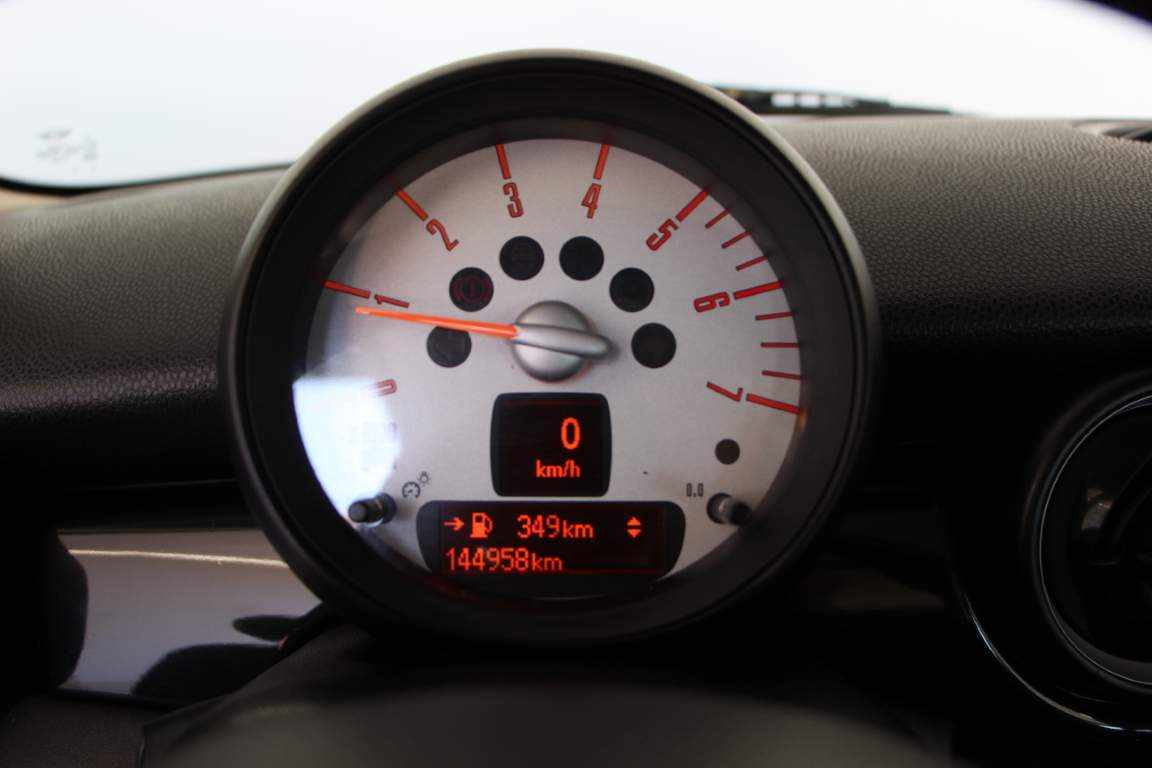 mini-clubman-d-1-6-2011-diesel-1598cc