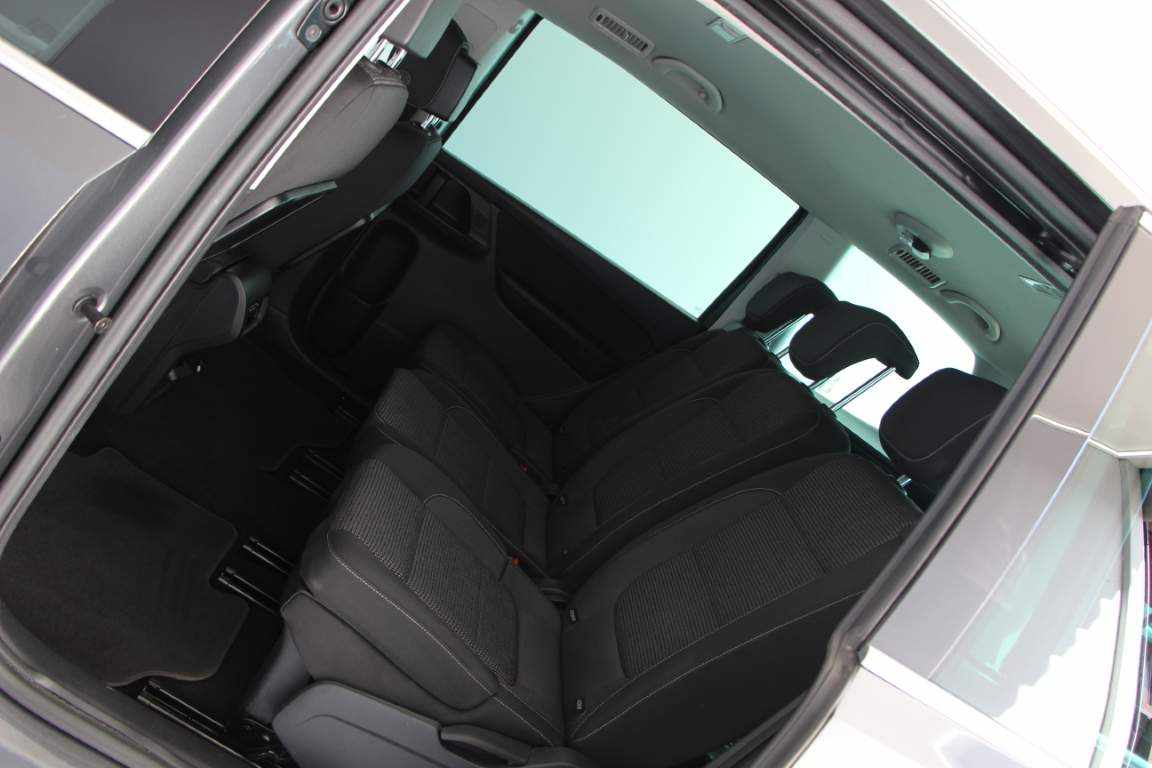 volkswagen-sharan-2-0-tdi-2018-diesel-1968cc