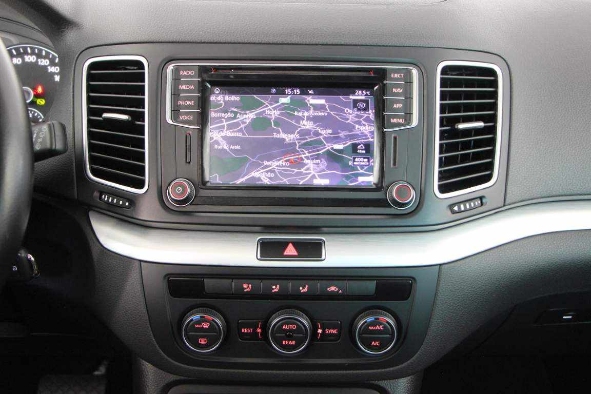 volkswagen-sharan-2-0-tdi-2018-diesel-1968cc
