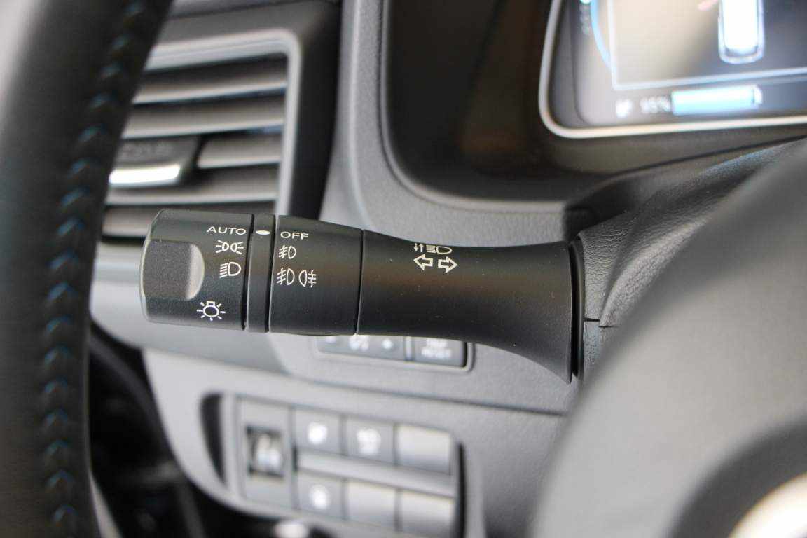 nissan-leaf-40-kwh-2023-eletrico