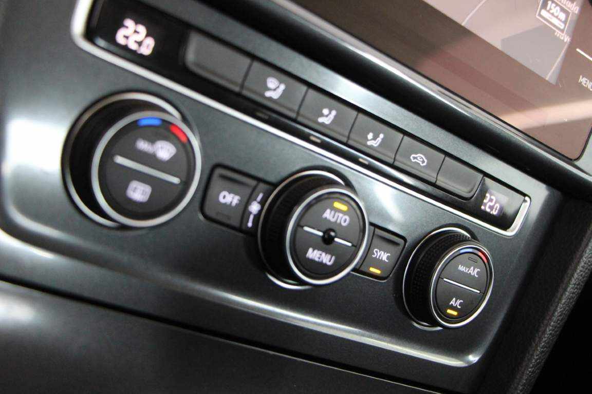 volkswagen-golf-1-6-tdi-bluemotion-2017-diesel-1598cc