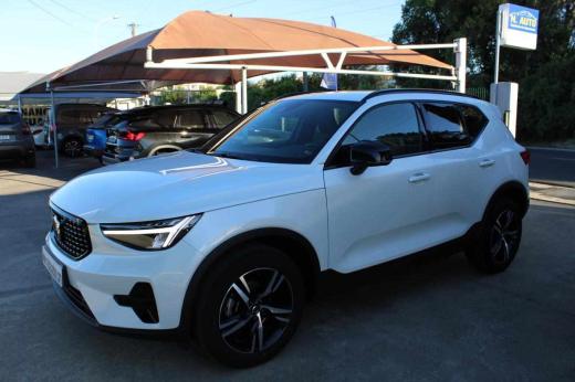 volvo-xc40-1-5-t2-2023-gasolina-1477cc