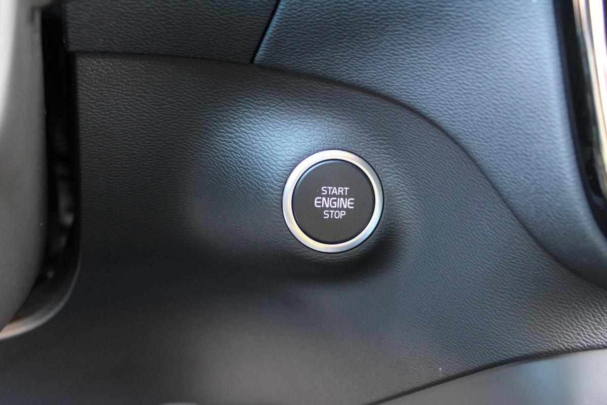 volvo-xc40-1-5-t2-2023-gasolina-1477cc
