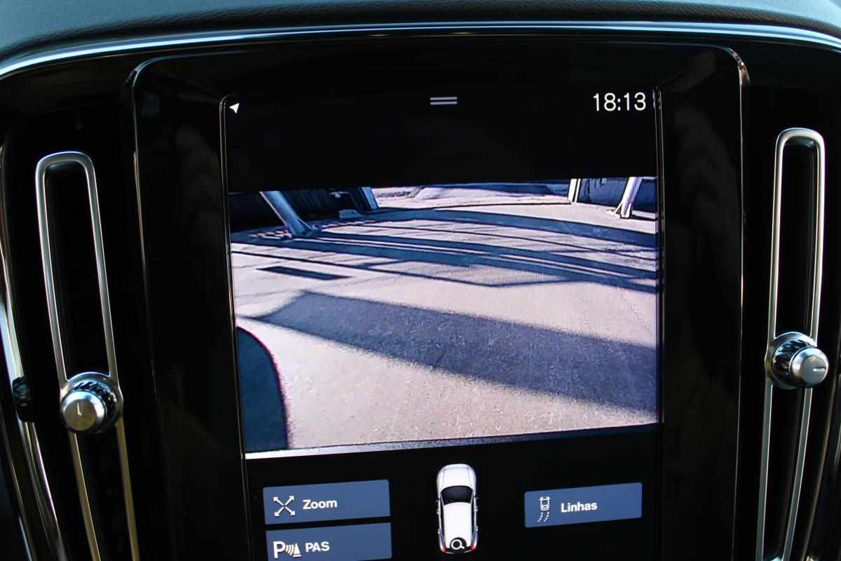 volvo-xc40-1-5-t2-2023-gasolina-1477cc