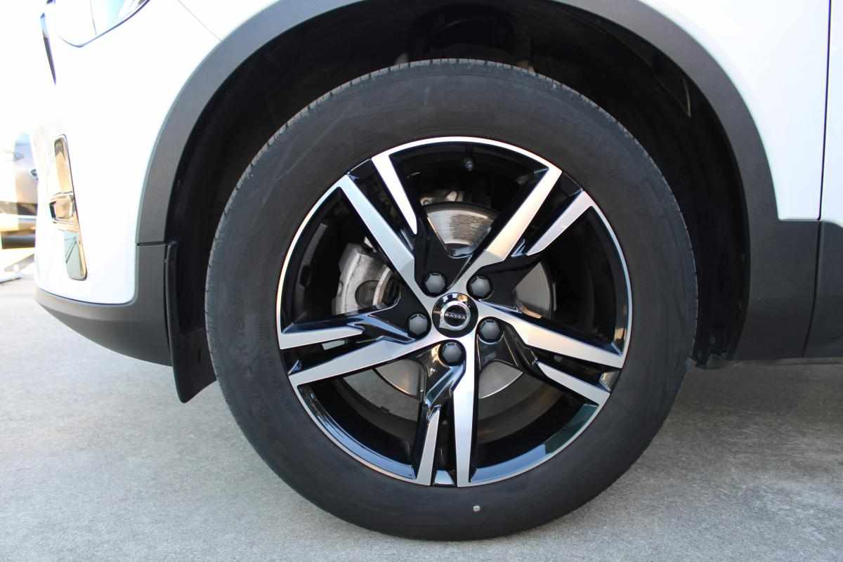 volvo-xc40-1-5-t2-2023-gasolina-1477cc