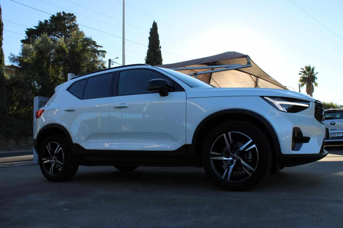 volvo-xc40-1-5-t2-2023-gasolina-1477cc