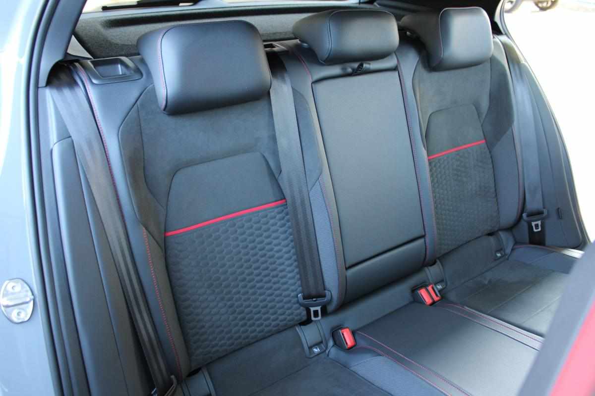 volkswagen-golf-2-0-tsi-2022-gasolina-1984cc