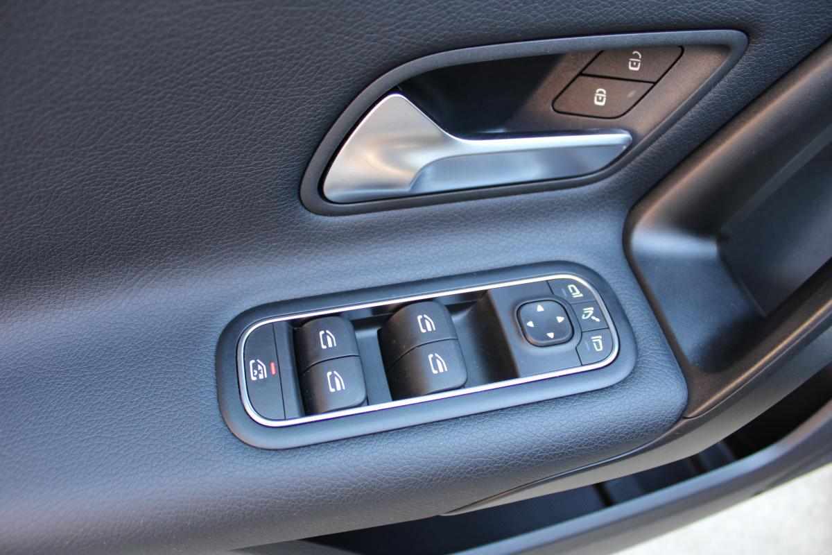 mercedes-benz-classe-a-a-200-2024-gasolina-1332cc
