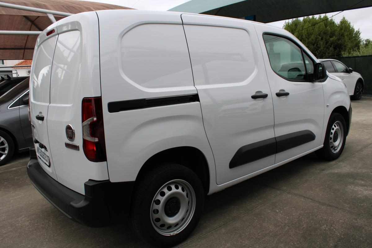 fiat-doblo-1-5-bluehdi-2023-diesel-1598cc