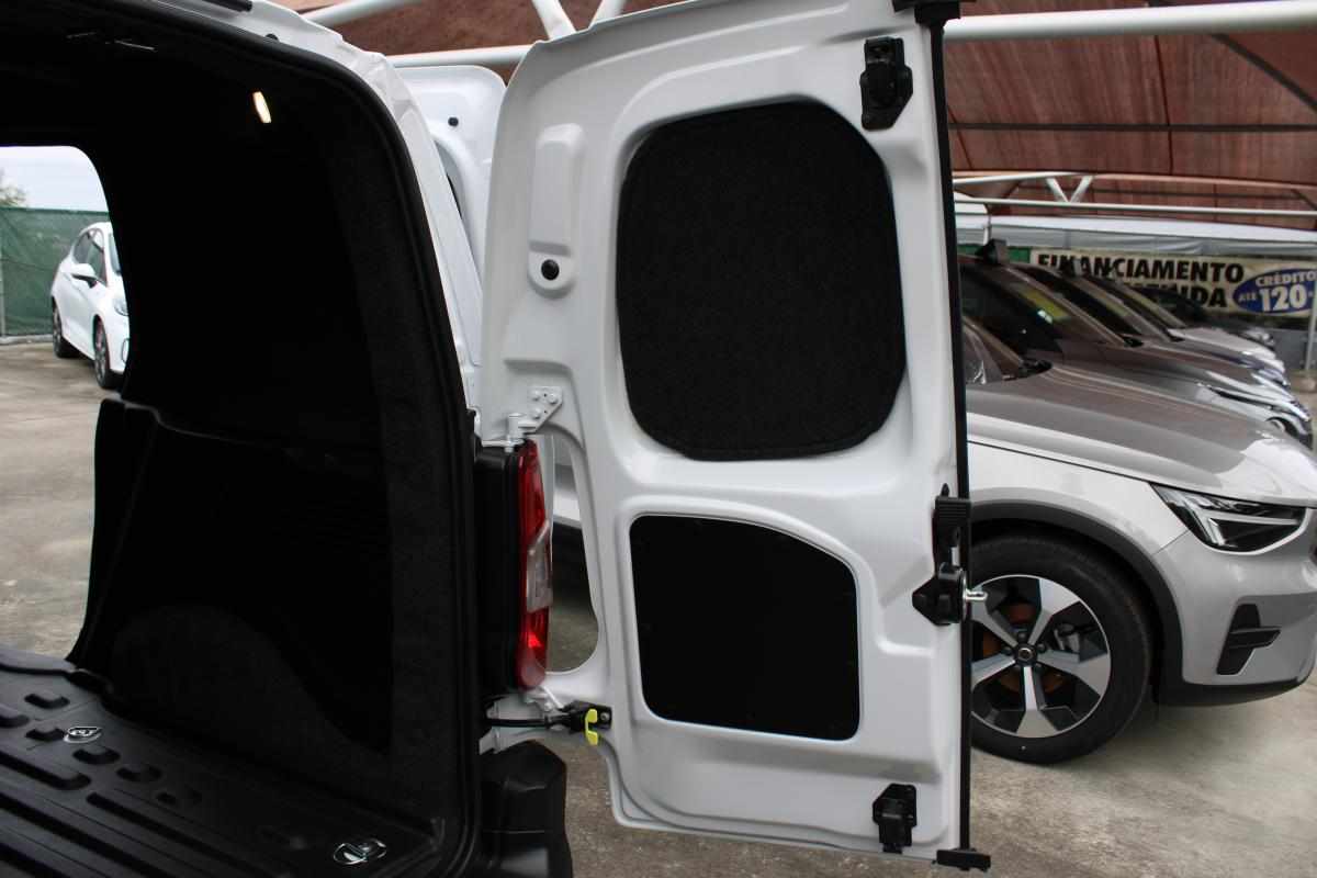 fiat-doblo-1-5-bluehdi-2023-diesel-1598cc