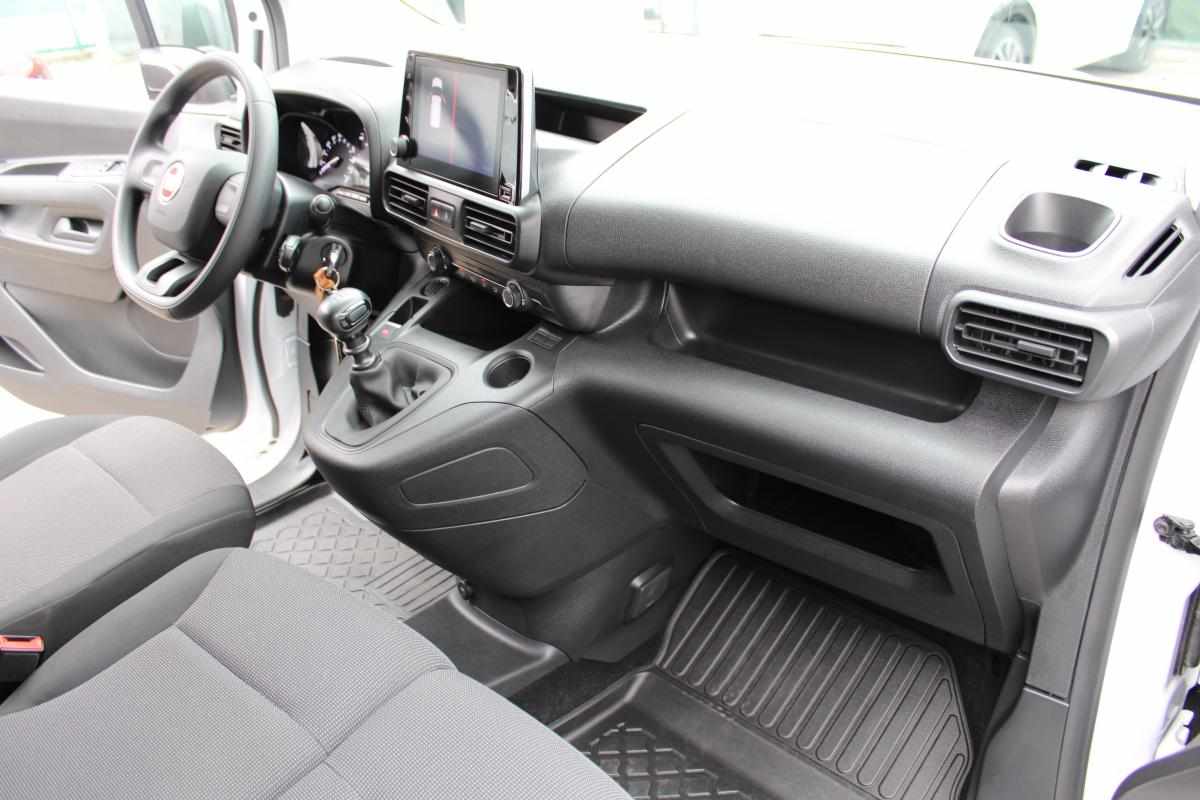 fiat-doblo-1-5-bluehdi-2023-diesel-1598cc