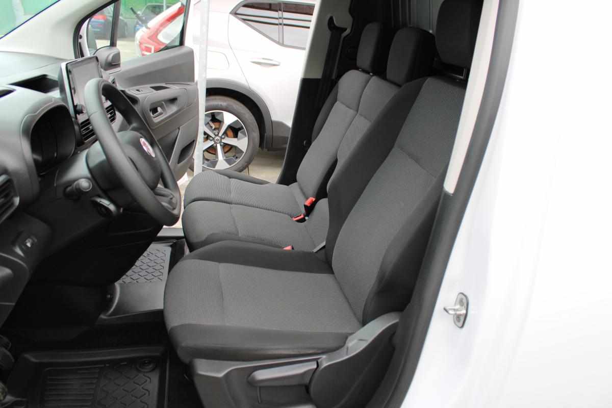 fiat-doblo-1-5-bluehdi-2023-diesel-1598cc