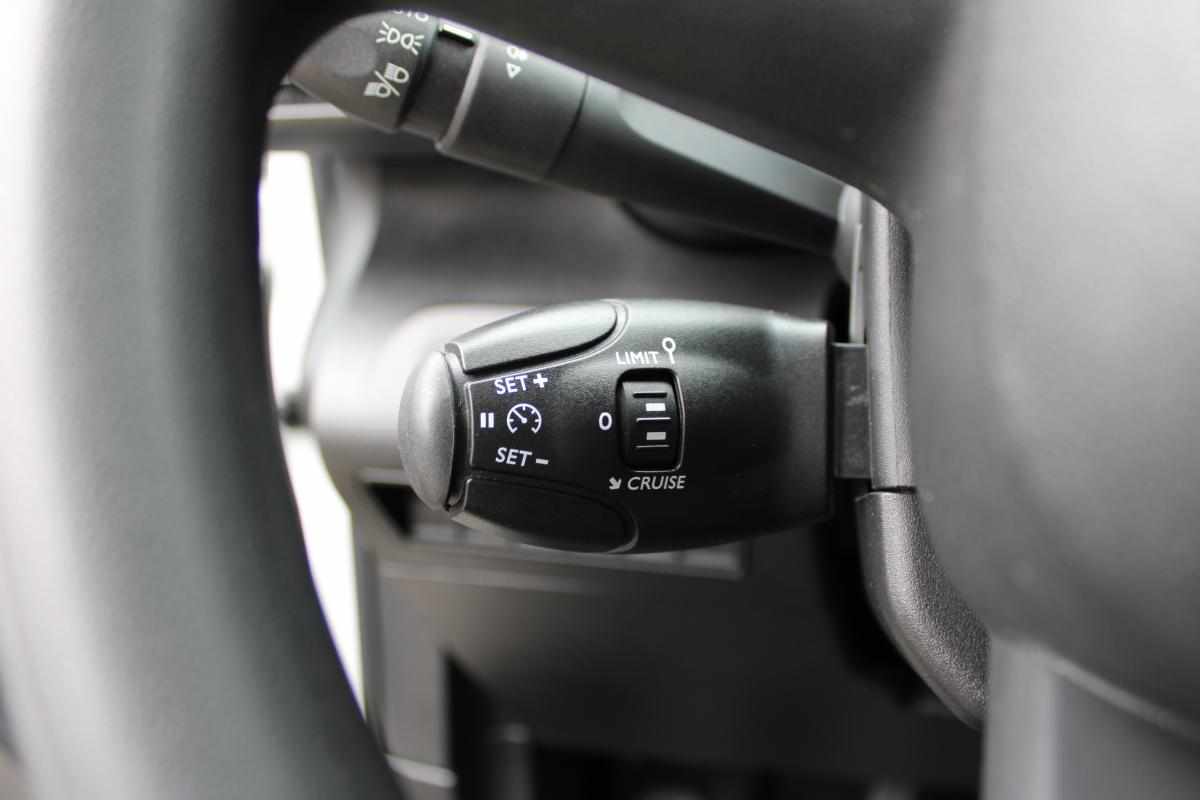 fiat-doblo-1-5-bluehdi-2023-diesel-1598cc