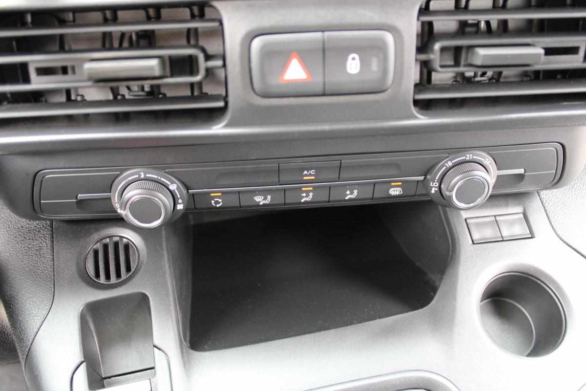 fiat-doblo-1-5-bluehdi-2023-diesel-1598cc