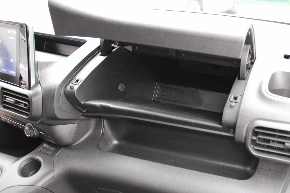 fiat-doblo-1-5-bluehdi-2023-diesel-1598cc