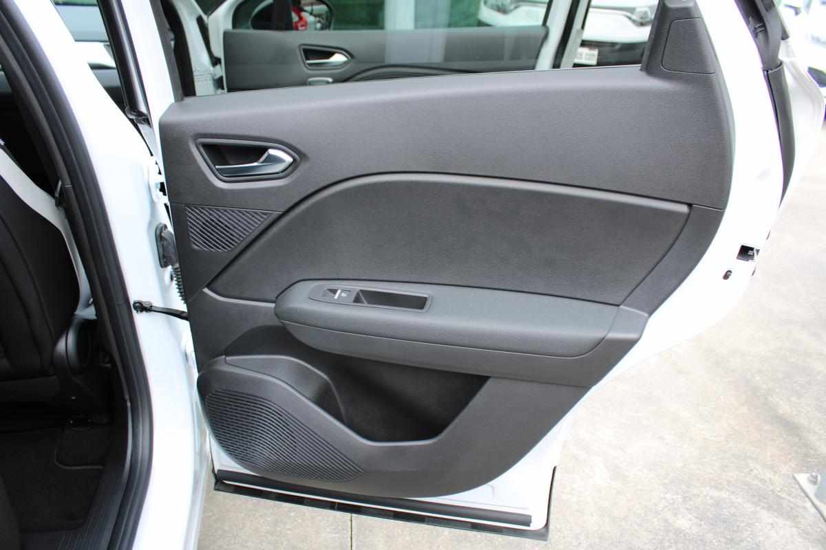 renault-captur-1-0-tce-2023-gasolina-999cc