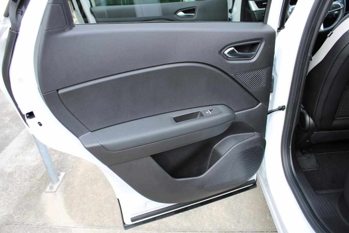 renault-captur-1-0-tce-2023-gasolina-999cc