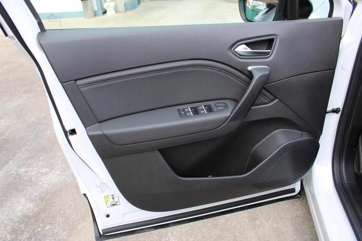 renault-captur-1-0-tce-2023-gasolina-999cc