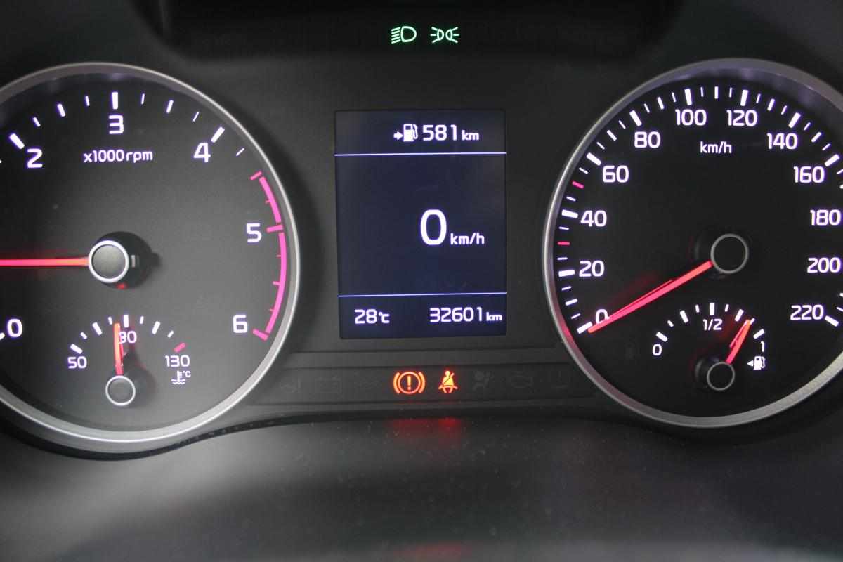 kia-stonic-1-6-crdi-2018-diesel-1582cc