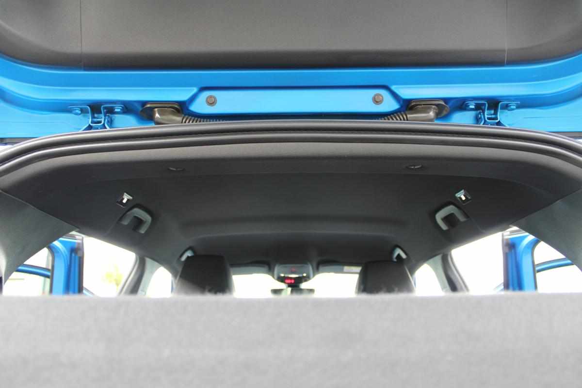 peugeot-2008-1-5-bluehdi-2021-diesel-1499cc